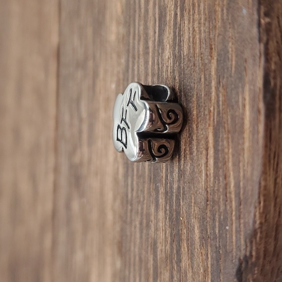 BFF flower charm - Picture 2 of 2